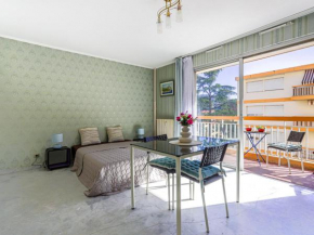 Apartment Les Arènes de Cimiez-2 by Interhome